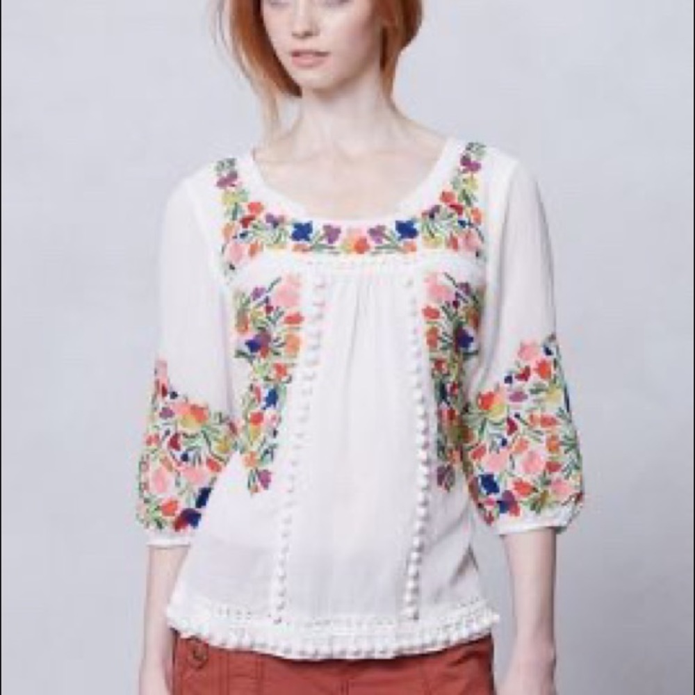 Anthropologie Vanessa Virginia pom pom peasant top